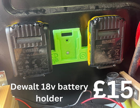 Dewault 18V Triple Battery Holder